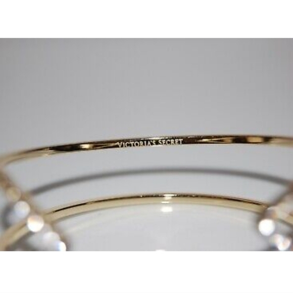 VICTORIA'S SECRET COUTURE GOLD TONED METAL RHINESTONES V STATEMENT CUFF BRACELET - Picture 4 of 5